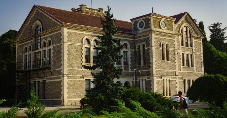 Türkiye’de SAT Geçerliliği Olan Üniversiteler Listesi